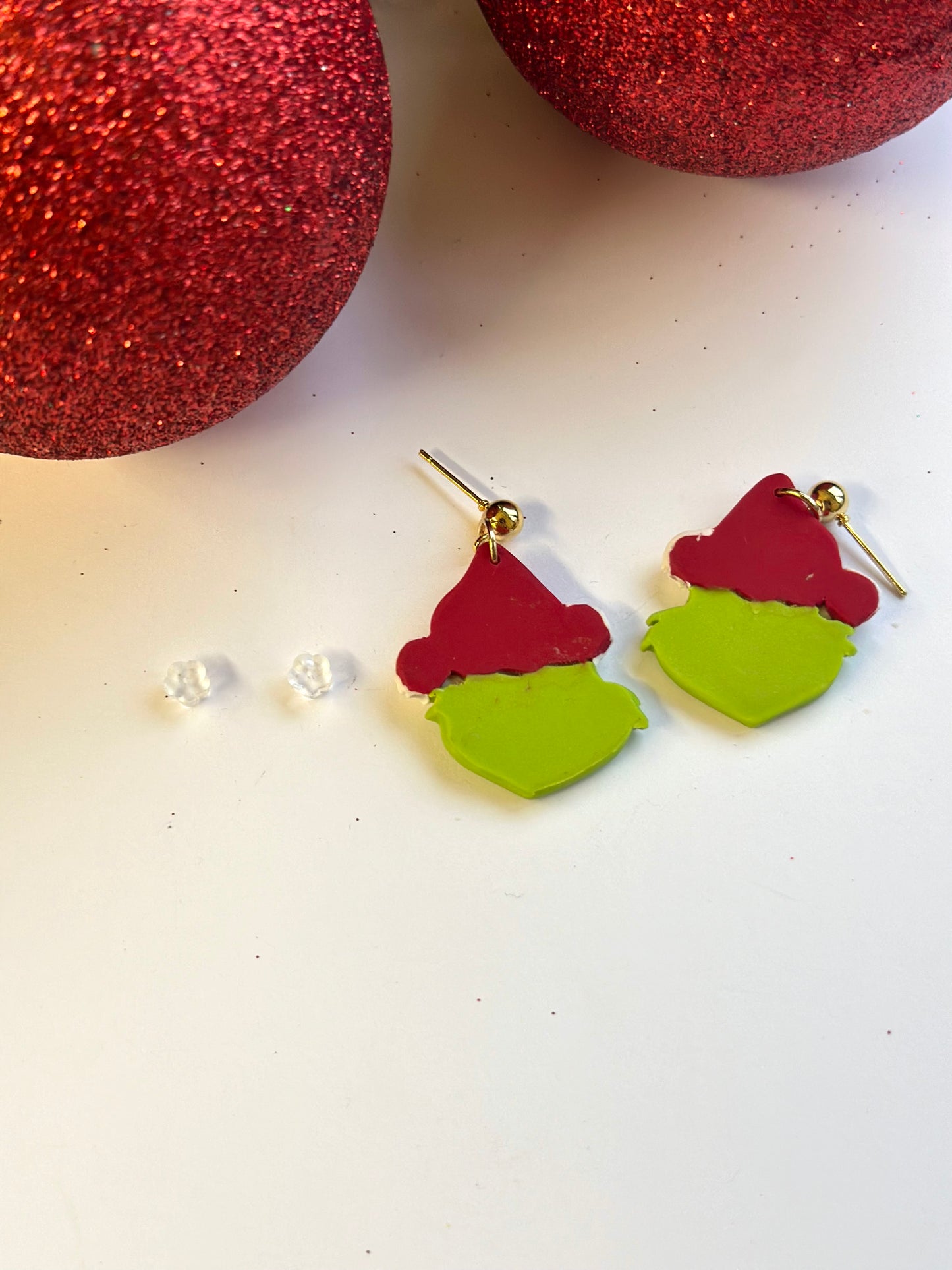 You’re a mean one dangles