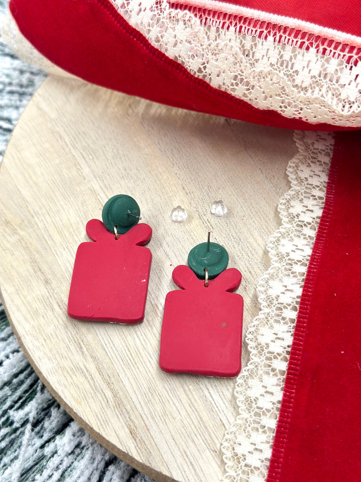 Christmas present bookshelves