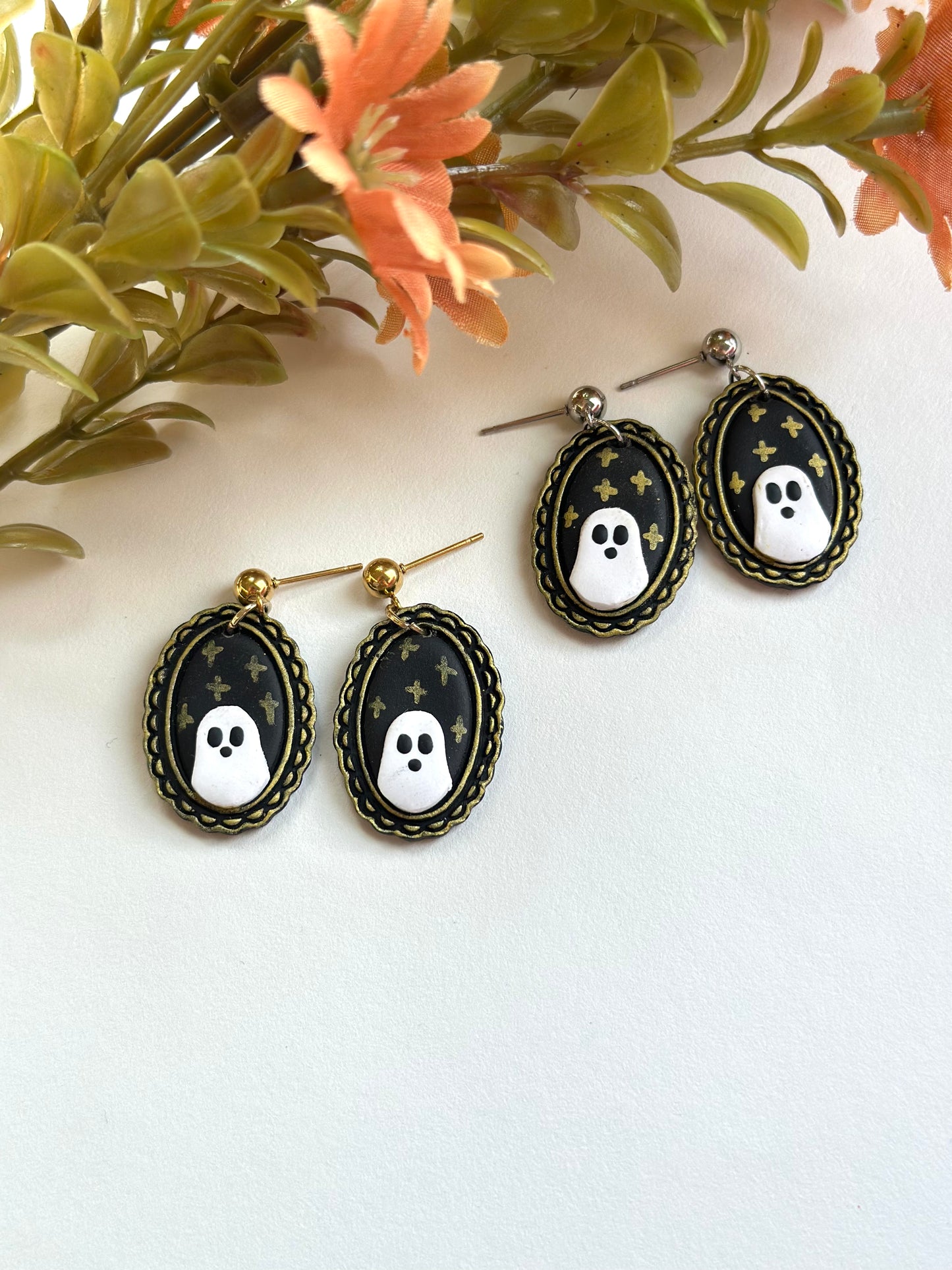 ghost picture dangles