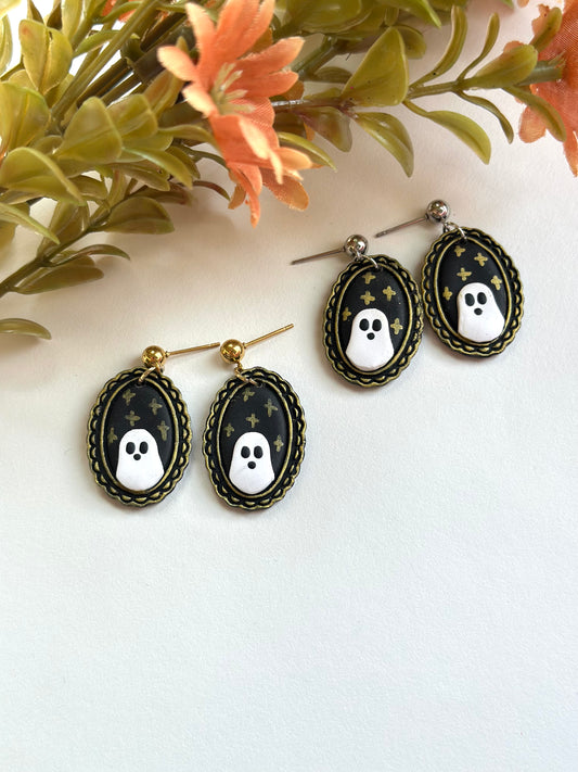 ghost picture dangles